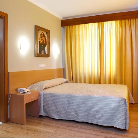 Hotel Domus Pacis