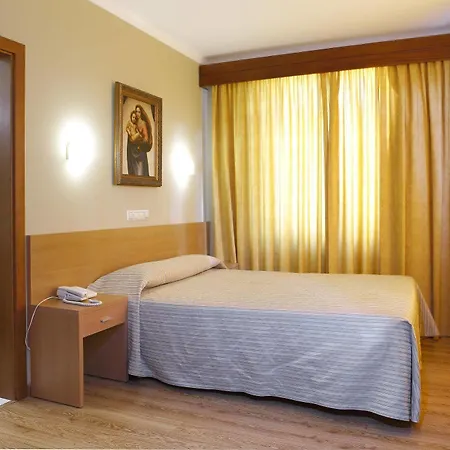 Hotel Domus Pacis